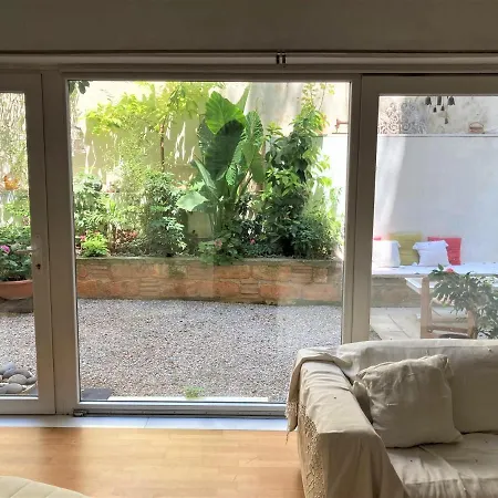 A-16. Amazing Sunny Patio Close To Acropolis Apartment *