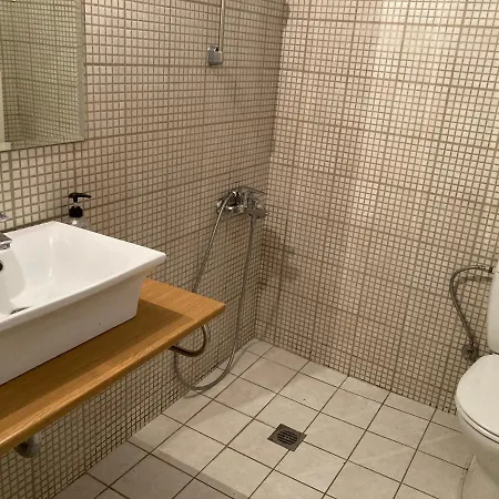 Apartment A-16. Amazing Sunny Patio Close To Acropolis *